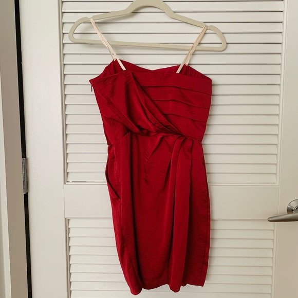 Size 0 red strapless BCBG dress - Picture 2 of 3
